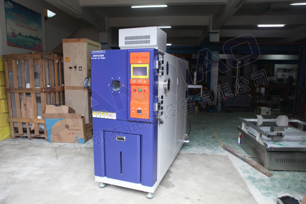 高空低氣壓試驗箱實拍圖